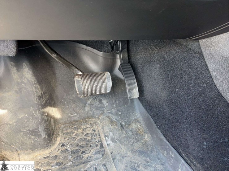 2021-dodge-durango-image-22