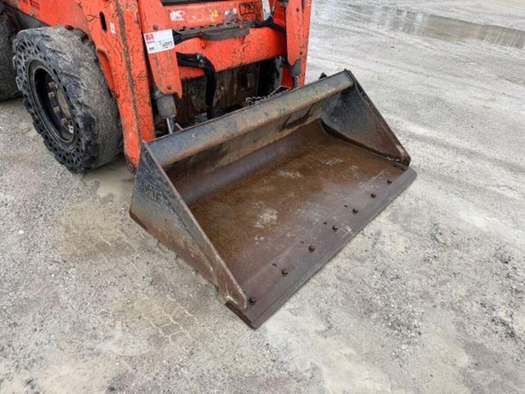 2018-kubota-ssv65-image-23