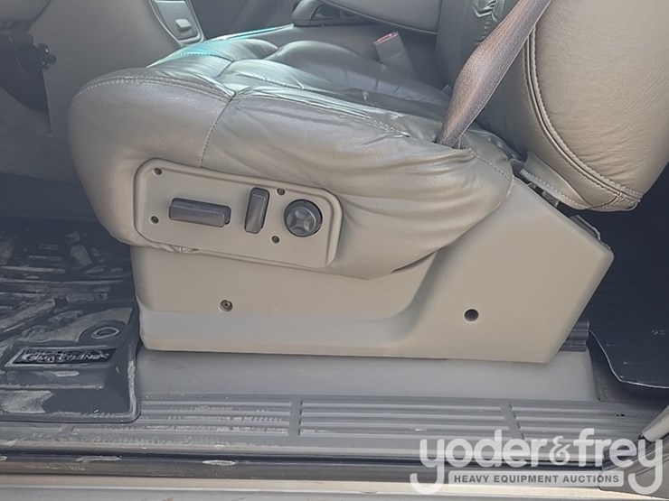 2002-chevrolet-silverado-2500hd-image-80