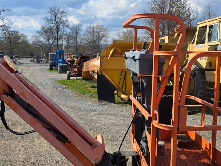 jlg-e400ajp-image-26