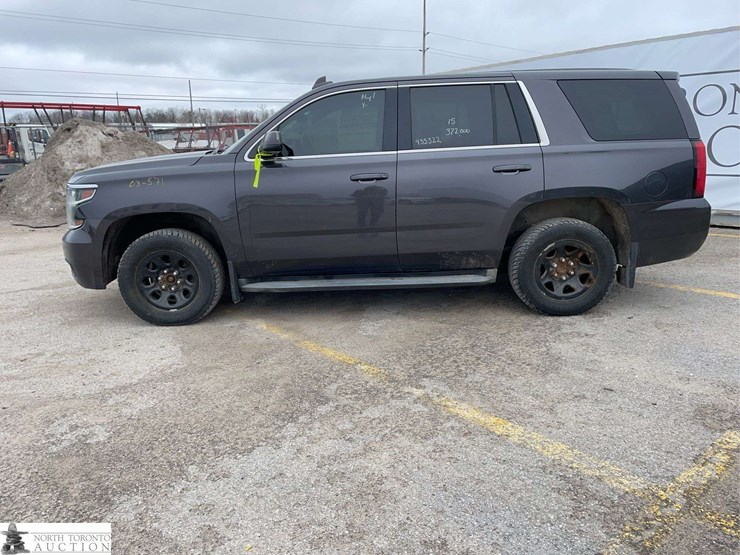 2015-chevrolet-tahoe-image-8
