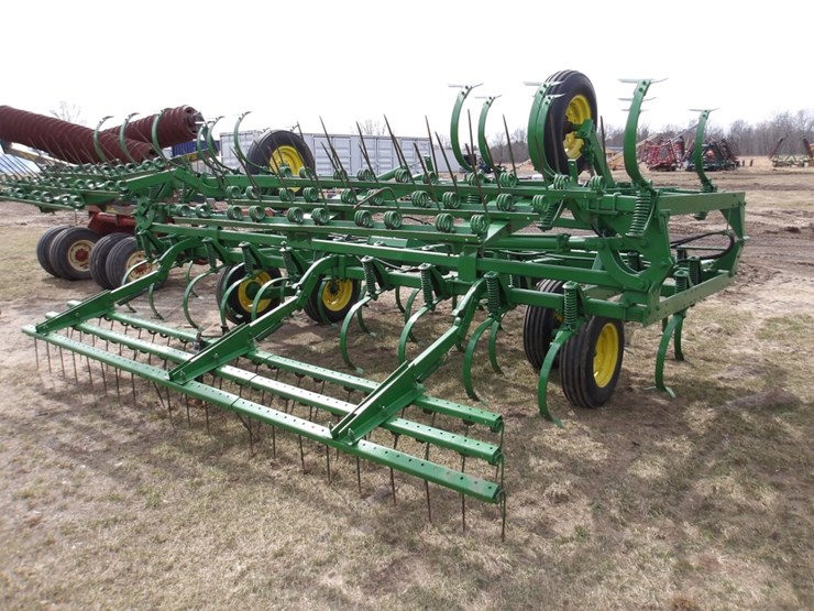 john-deere-1010-image-7