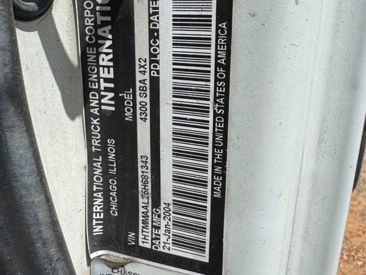 2005-international-4300-image-13