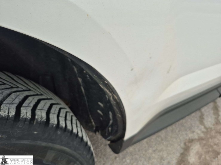 2013-chevrolet-equinox-image-33