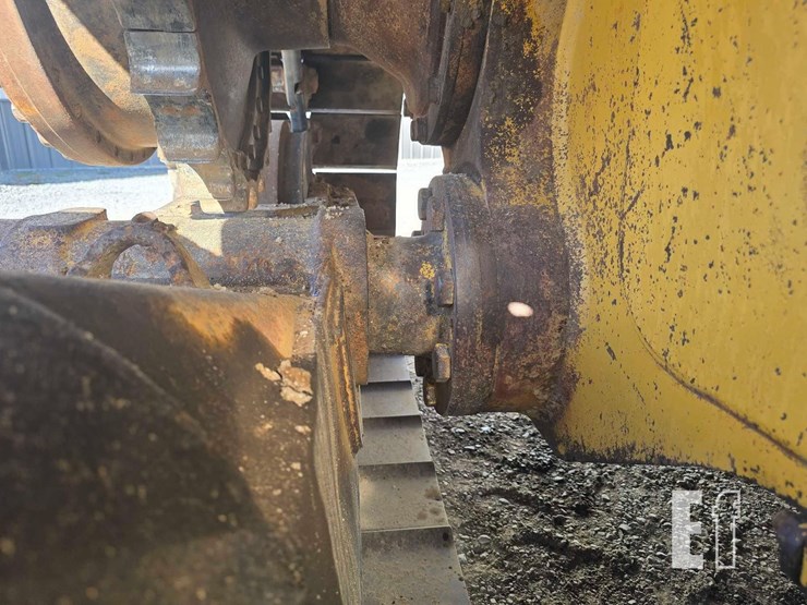 2006-caterpillar-d6r-xl-iii-image-28