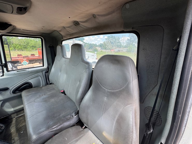 2005-international-4300-image-12