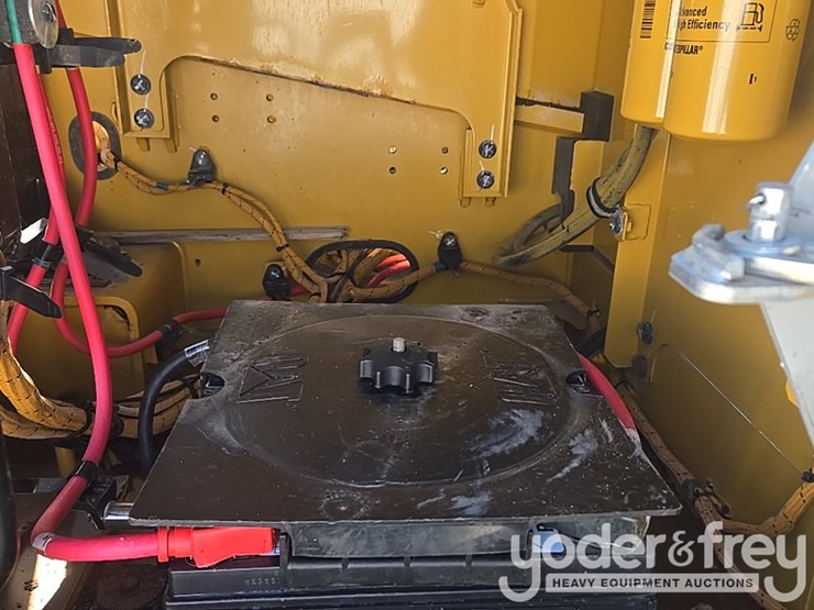 2017-caterpillar-336fl-image-41