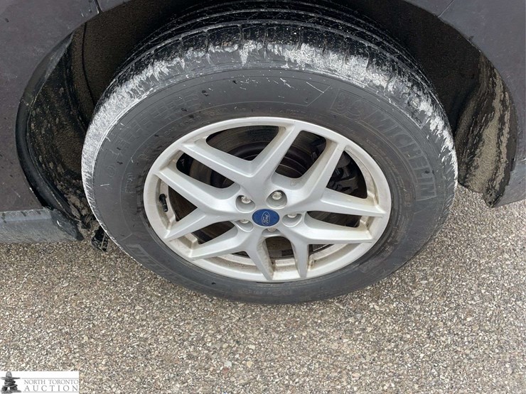 2021-ford-edge-image-20