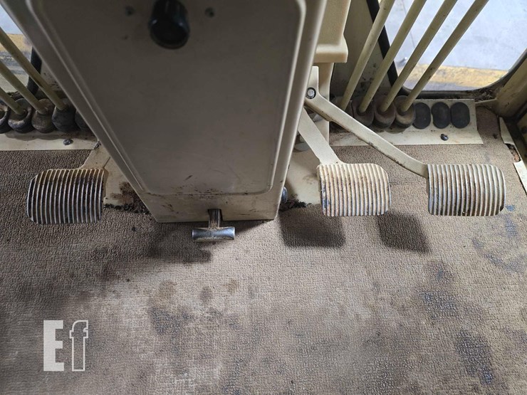 2003-caterpillar-140h-image-17