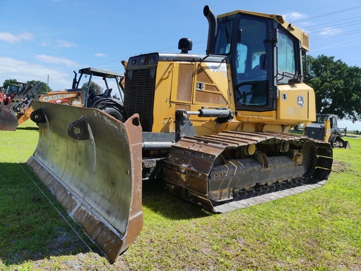 deere-700k-lgp-image-1