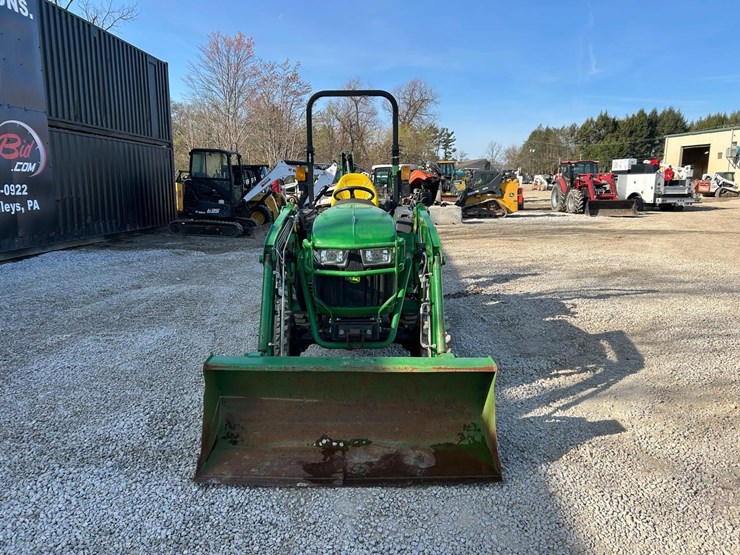 2021-john-deere-2032r-image-7