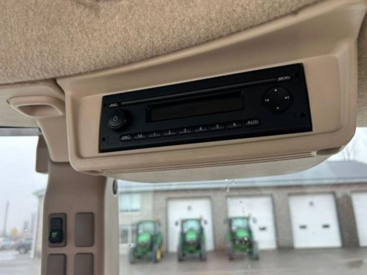 2016-john-deere-5085e-image-22