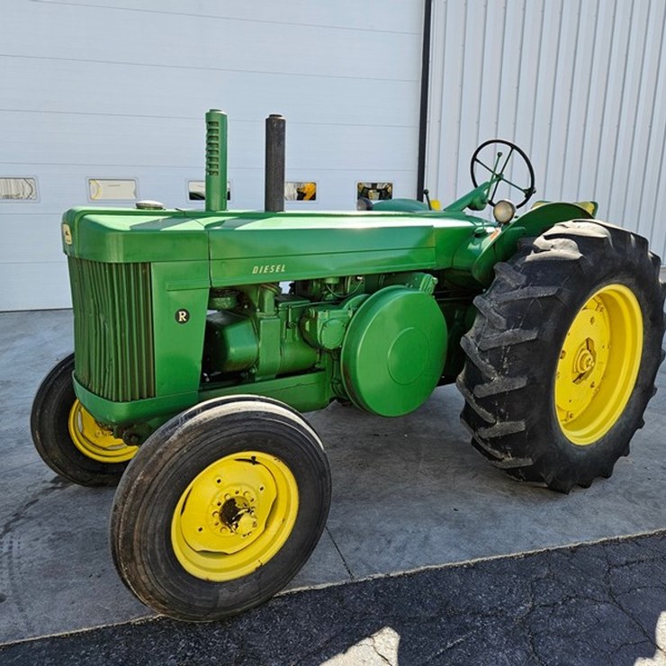 JOHN DEERE R
