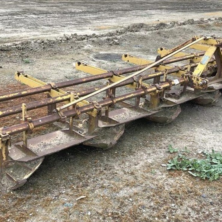 MARVIN 3-Pt 6-Row 30" Bed Shaper