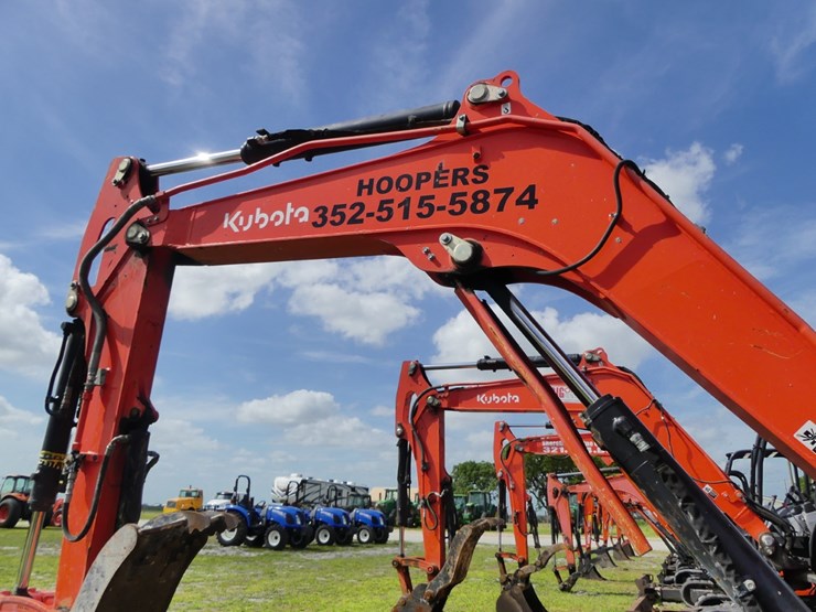 kubota-u55-5-image-8