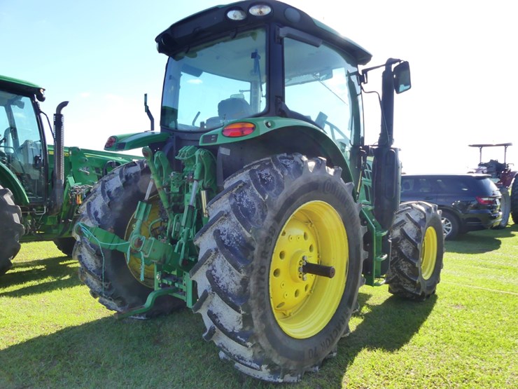 2021-john-deere-6130r-image-3