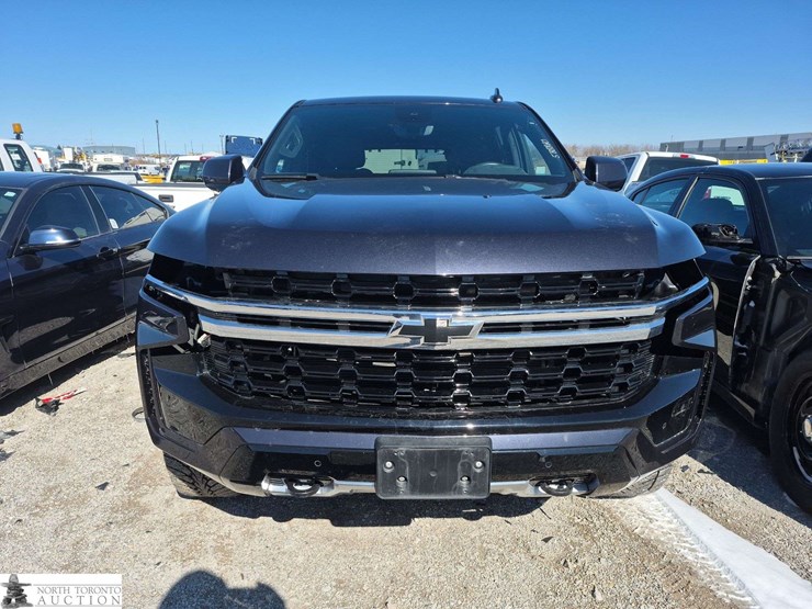 2023-chevrolet-tahoe-image-2