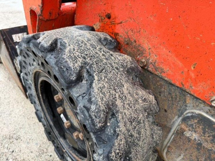 2018-kubota-ssv65-image-36