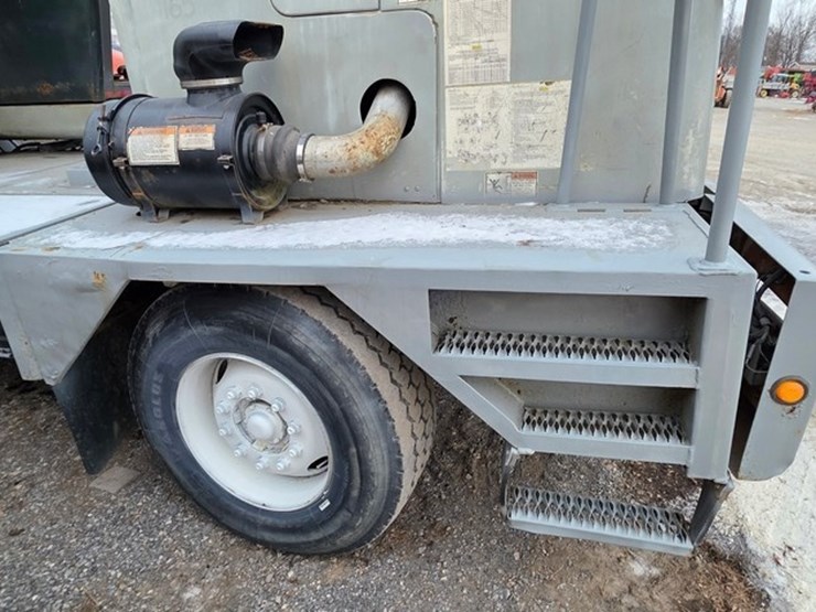 2001-gradall-xl3100-image-26