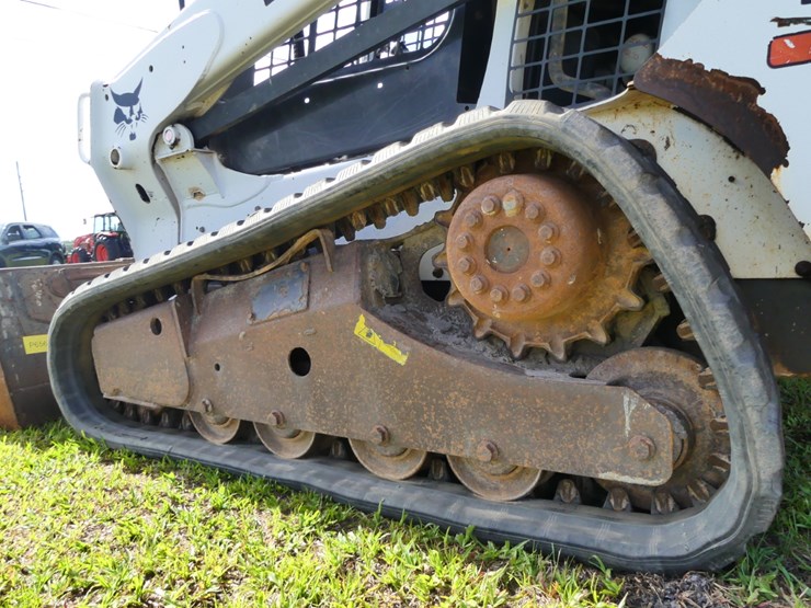 2015-bobcat-t590-image-6