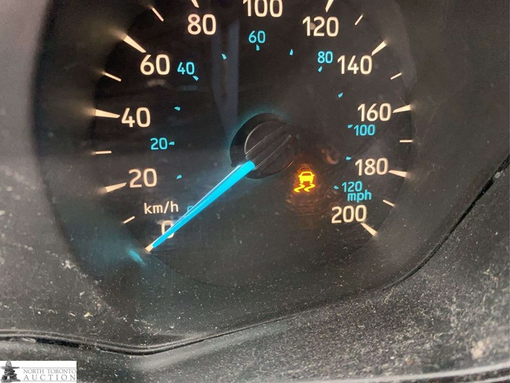 2016-ford-transit-image-19