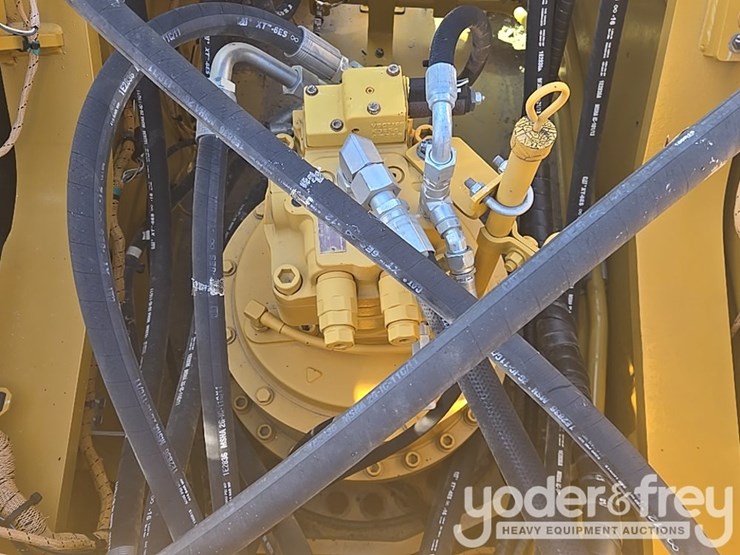 2019-caterpillar-336-image-71