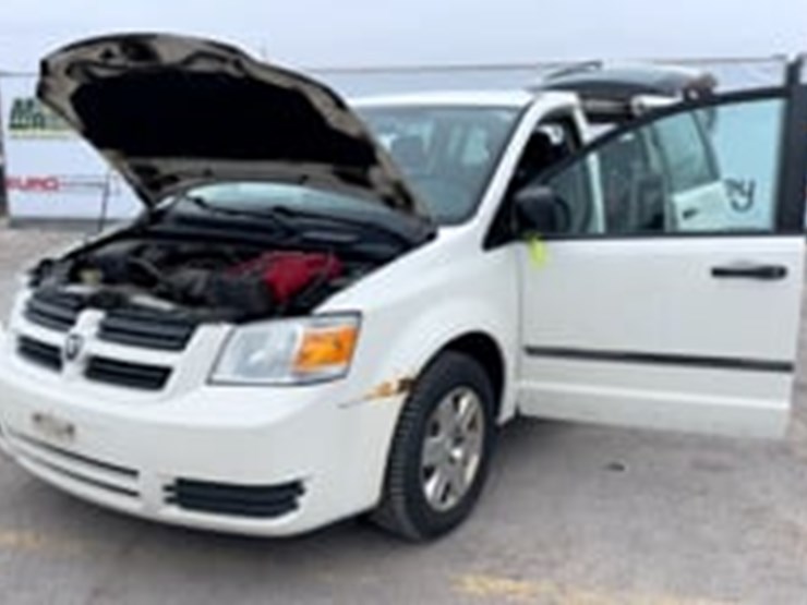 2010-dodge-grand-caravan-image-9