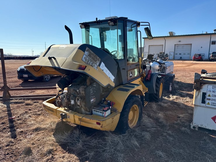 2012-deere-304j-image-3