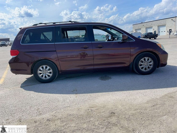 2010-honda-odyssey-image-4