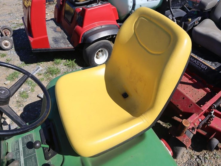 john-deere-110-image-16