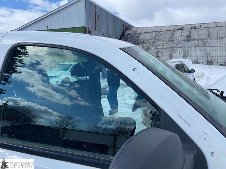 2011-chevrolet-silverado-1500-image-14