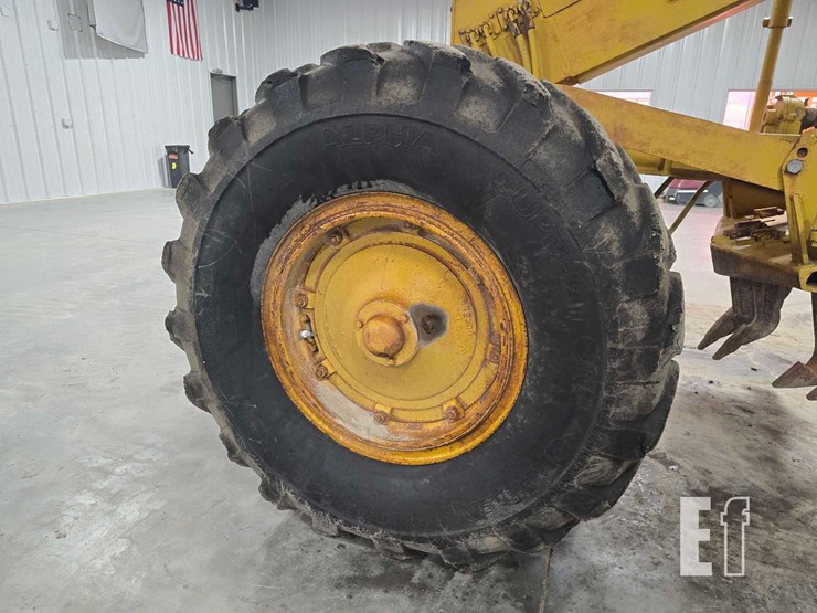 caterpillar-14e-image-28