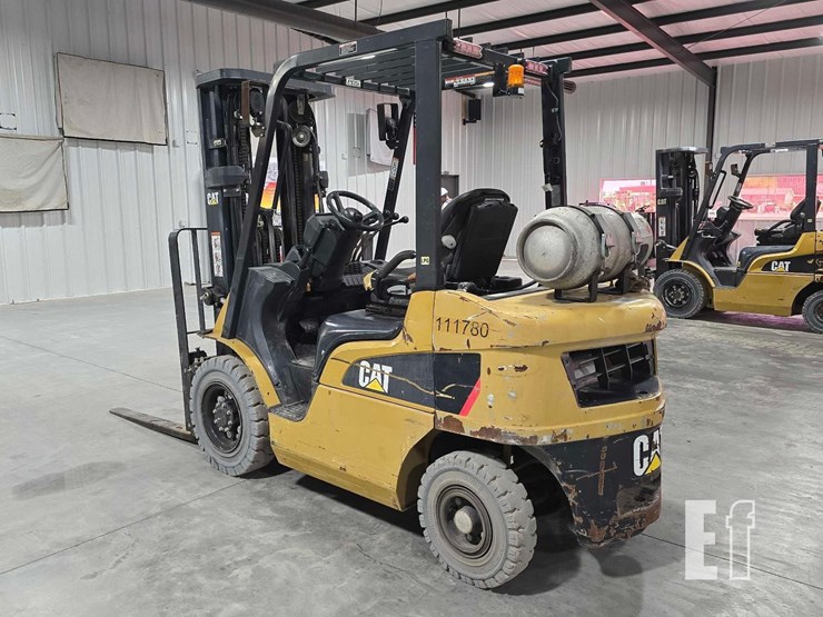 2019-caterpillar-gp25n-image-4