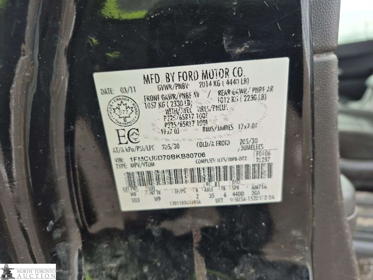 2011-ford-escape-xlt-image-18