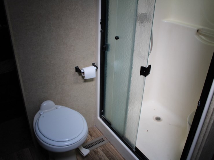 #7364-•-2015-jayco-pinnacle-fifth-wheel-camper-image-22