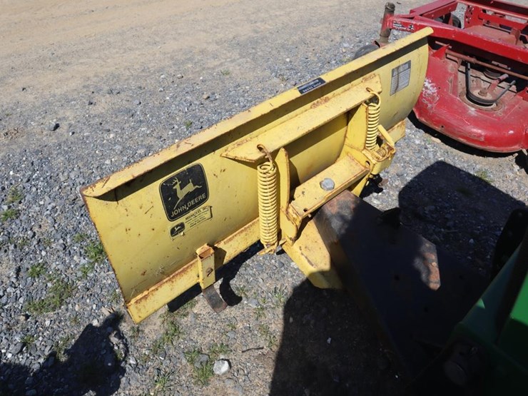 john-deere-110-image-12