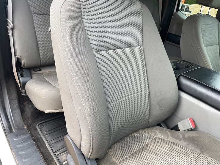 2018-ford-f150-image-40