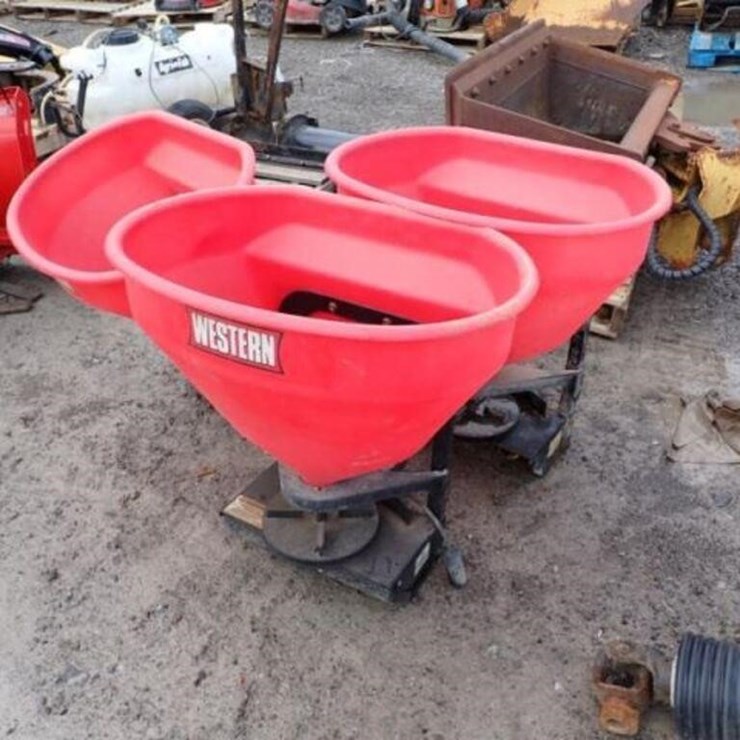 Qty Of (3) Western Low Pro 300W Hitch Mounted