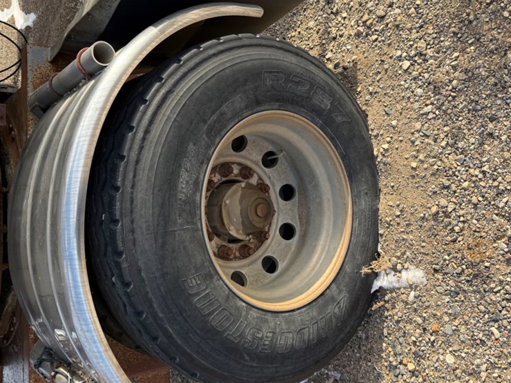 2009-polar-tank-image-21