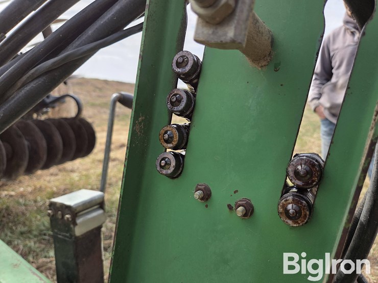 john-deere-726-image-11