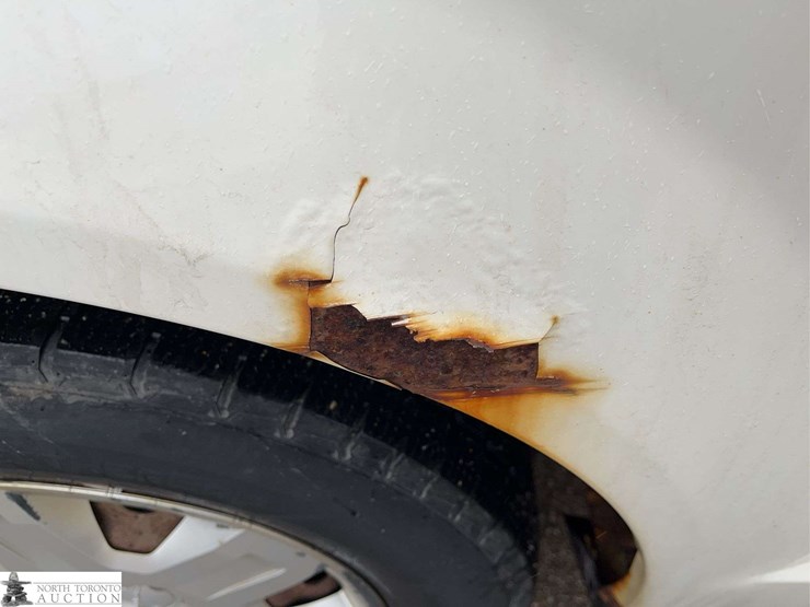 2013-dodge-grand-caravan-se-image-25