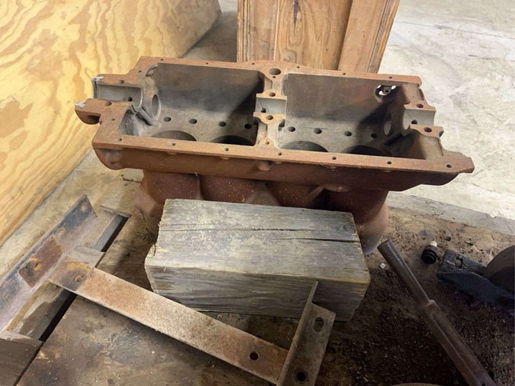 ford-engine-and-parts-image-29