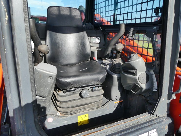 kubota-svl97-2-image-11