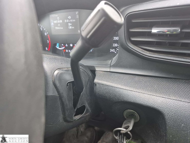 2020-ford-explorer-image-20