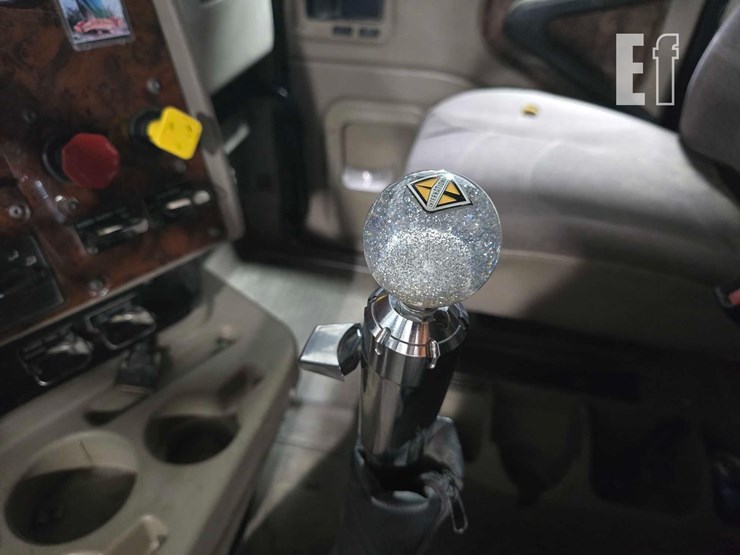 2013-international-paystar-5900-image-16