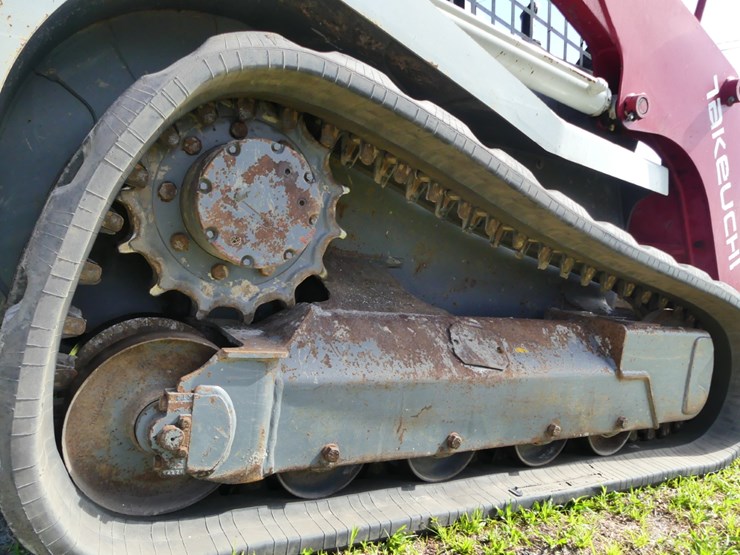 2020-takeuchi-tl8r2-image-5