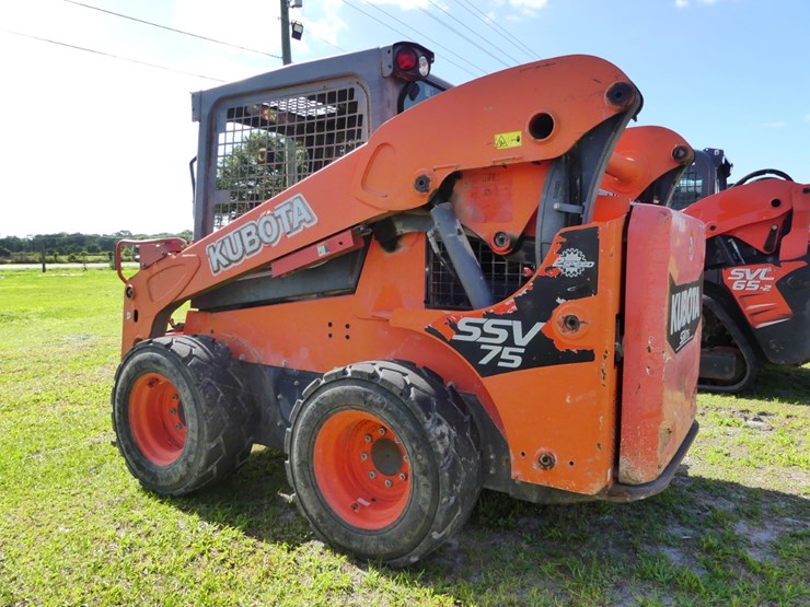 kubota-ssv75-image-4