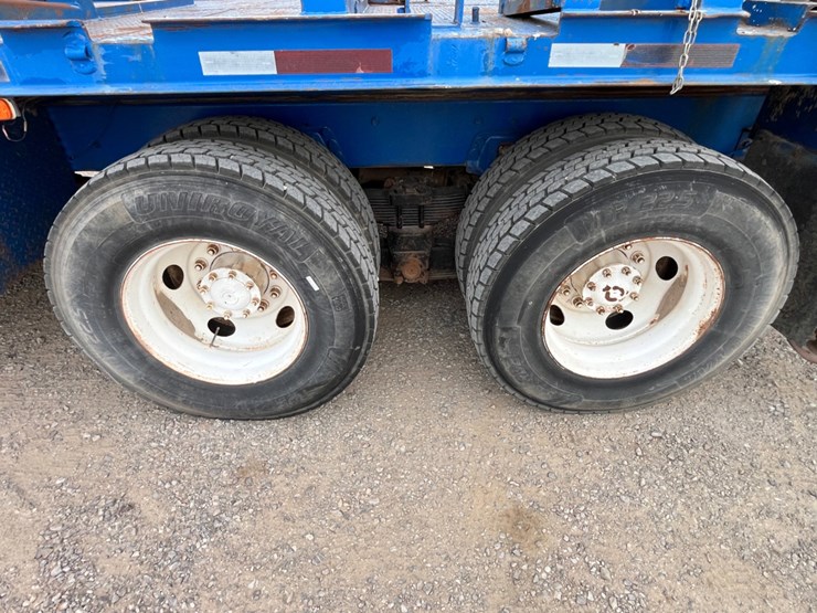 2002-sterling-lt9500-image-13