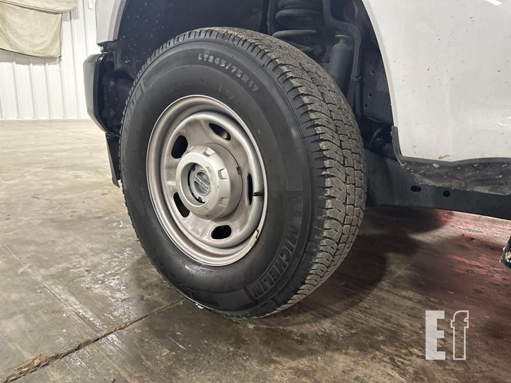 2022-ford-f350-image-30