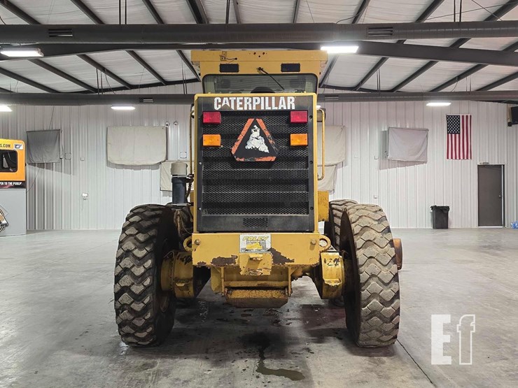 1995-caterpillar-120h-image-8